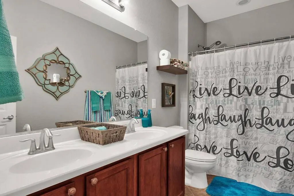 Stylish & Modern Home Near Downtown Gilbert! Gilbert